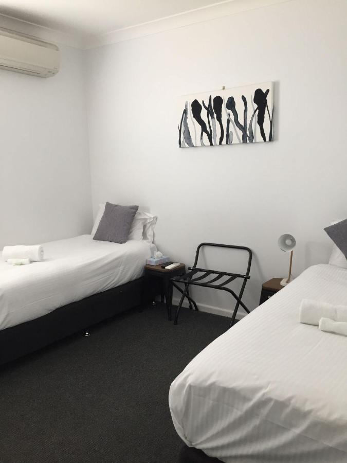 Central Motel مودجي المظهر الخارجي الصورة