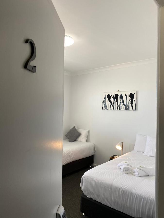 Central Motel مودجي المظهر الخارجي الصورة
