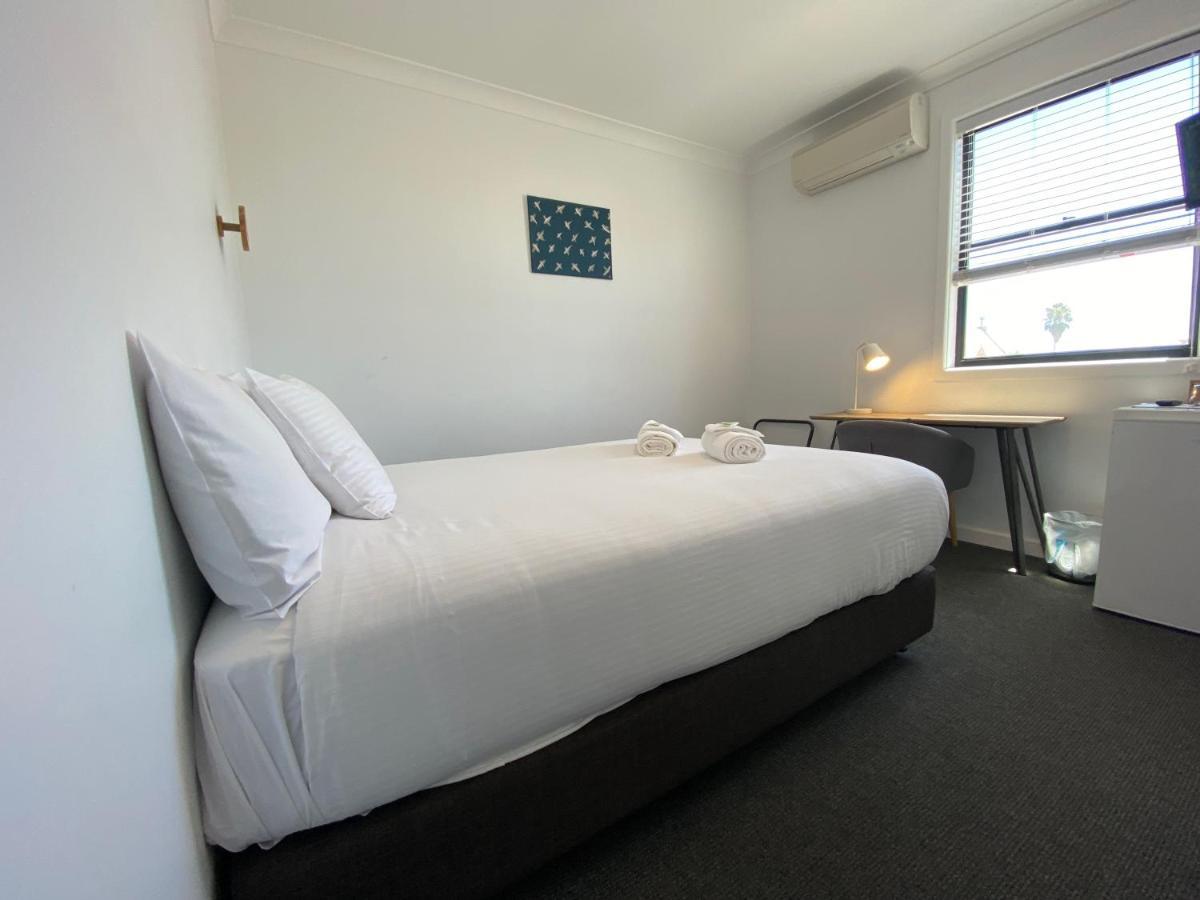 Central Motel مودجي المظهر الخارجي الصورة