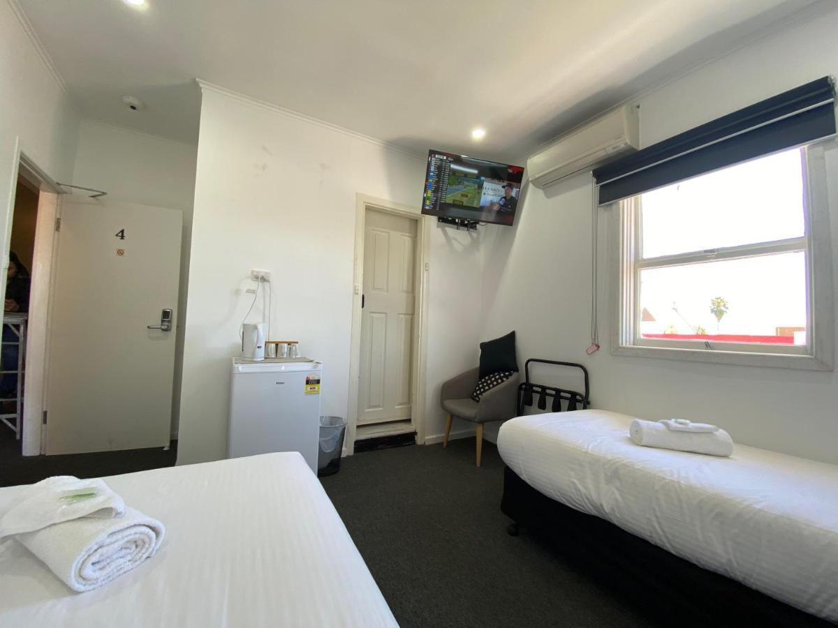 Central Motel مودجي المظهر الخارجي الصورة